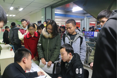 大学生就业困境下，安卓培训生如何另辟蹊径赢取高薪